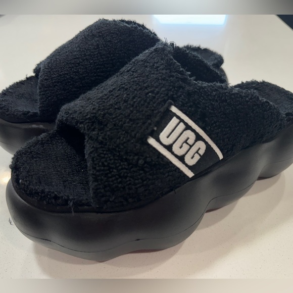 UGG Women’s Sugarcloud Slide Sandals In Black Size 10 MSRP $150 - Picture 1 of 12